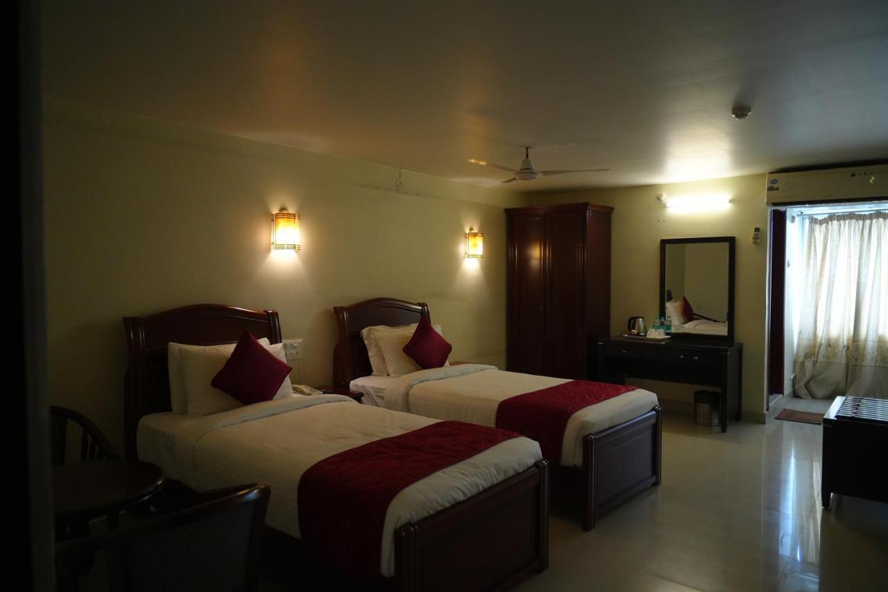 Mg Zion Hotel Tirupati Exterior foto